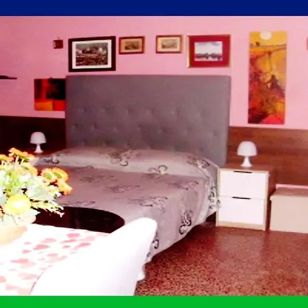 Santa Oliva Homestay *