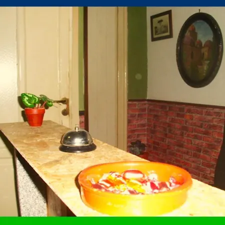 Santa Oliva Homestay *